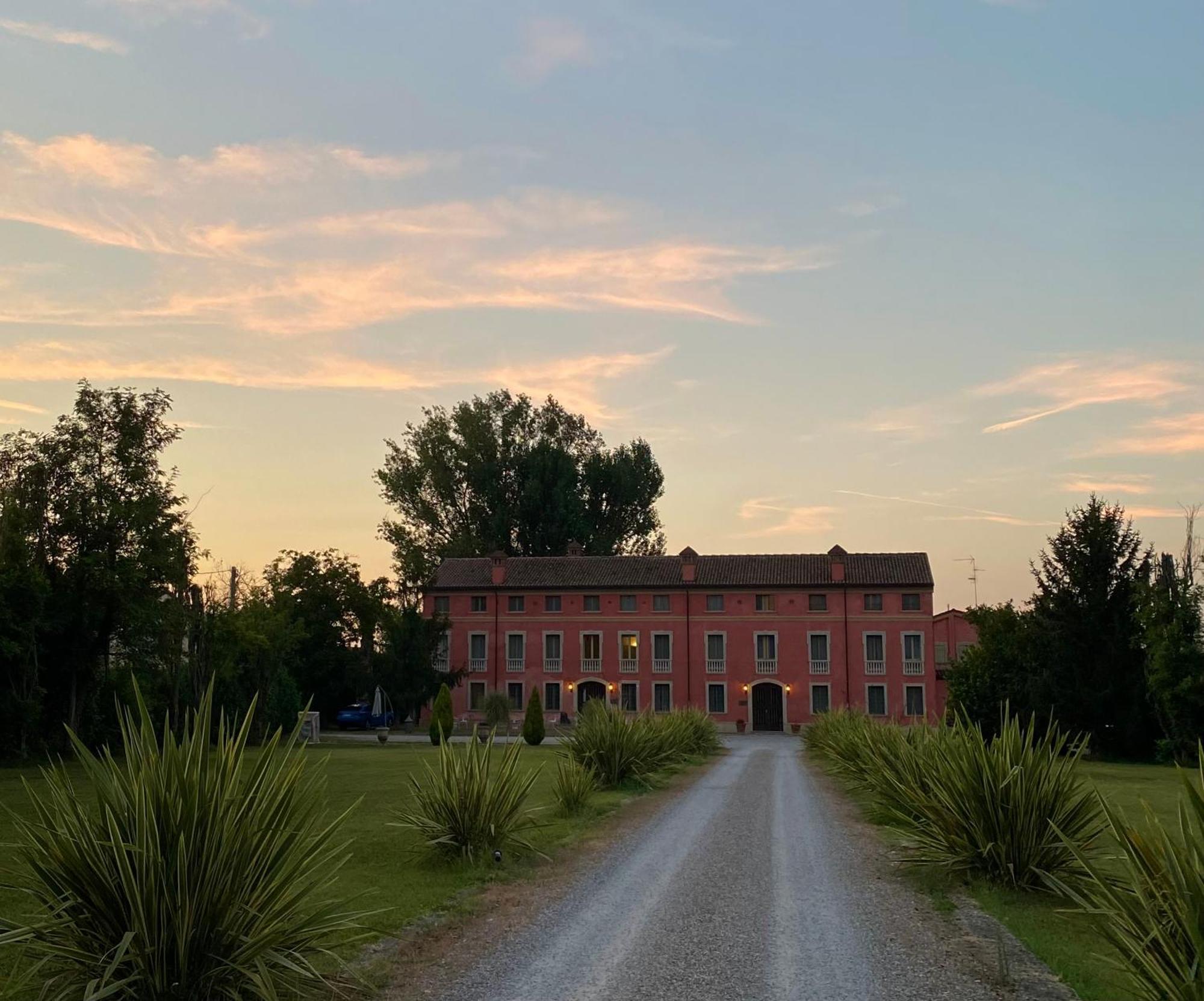 Montanarini Hotel Villarotta